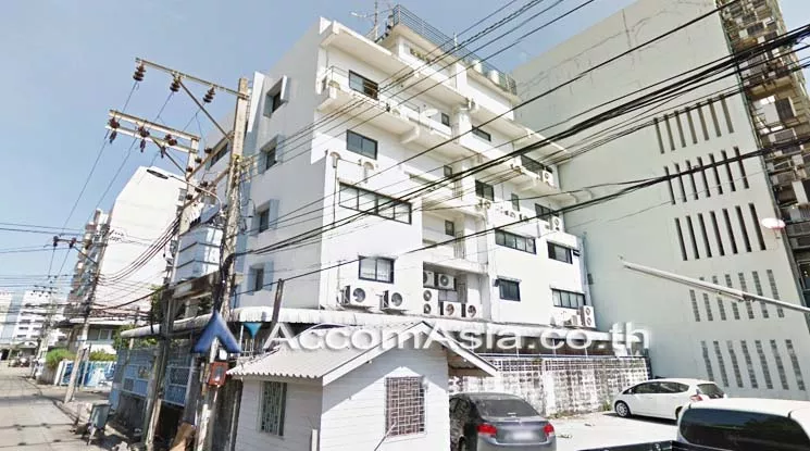  1  Office Space For Sale in Ratchadaphisek ,Bangkok MRT Sutthisan AA12797
